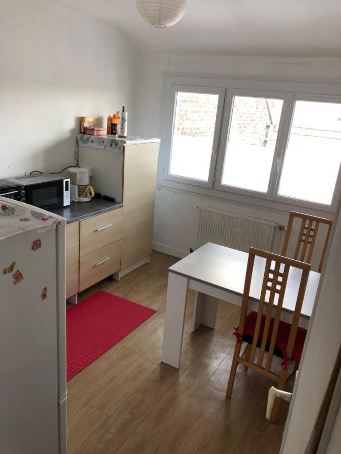 Gite De La Nievre - Centre Ville-2E Etage Flixecourt Exteriör bild
